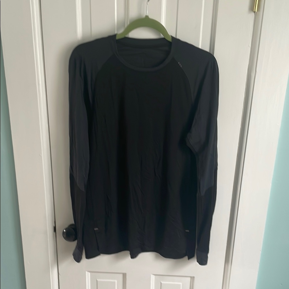 Lululemon Black Long Sleeve Shirt size medium